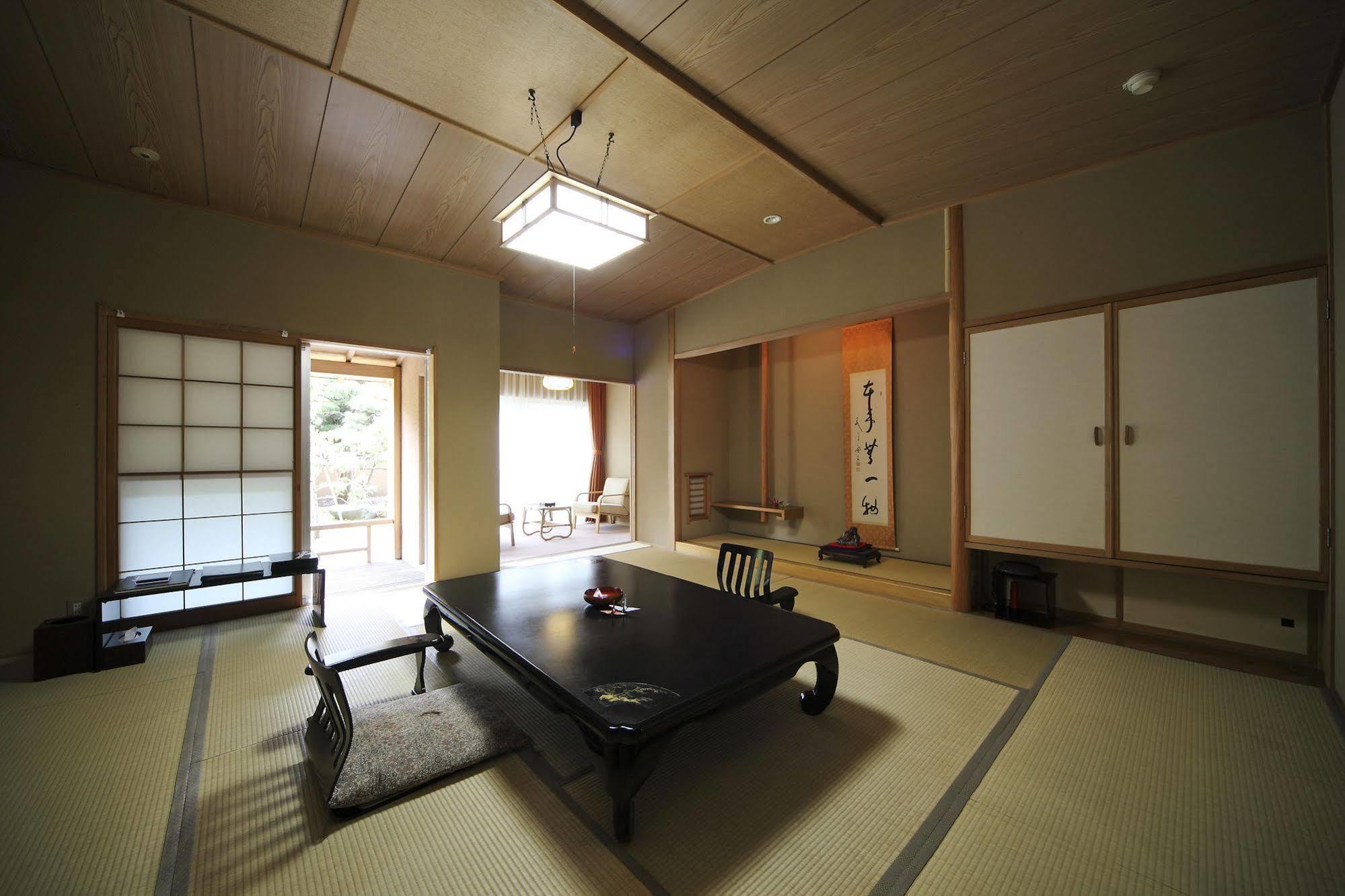 Отель Chikuba Shinyotei Хакодате Экстерьер фото